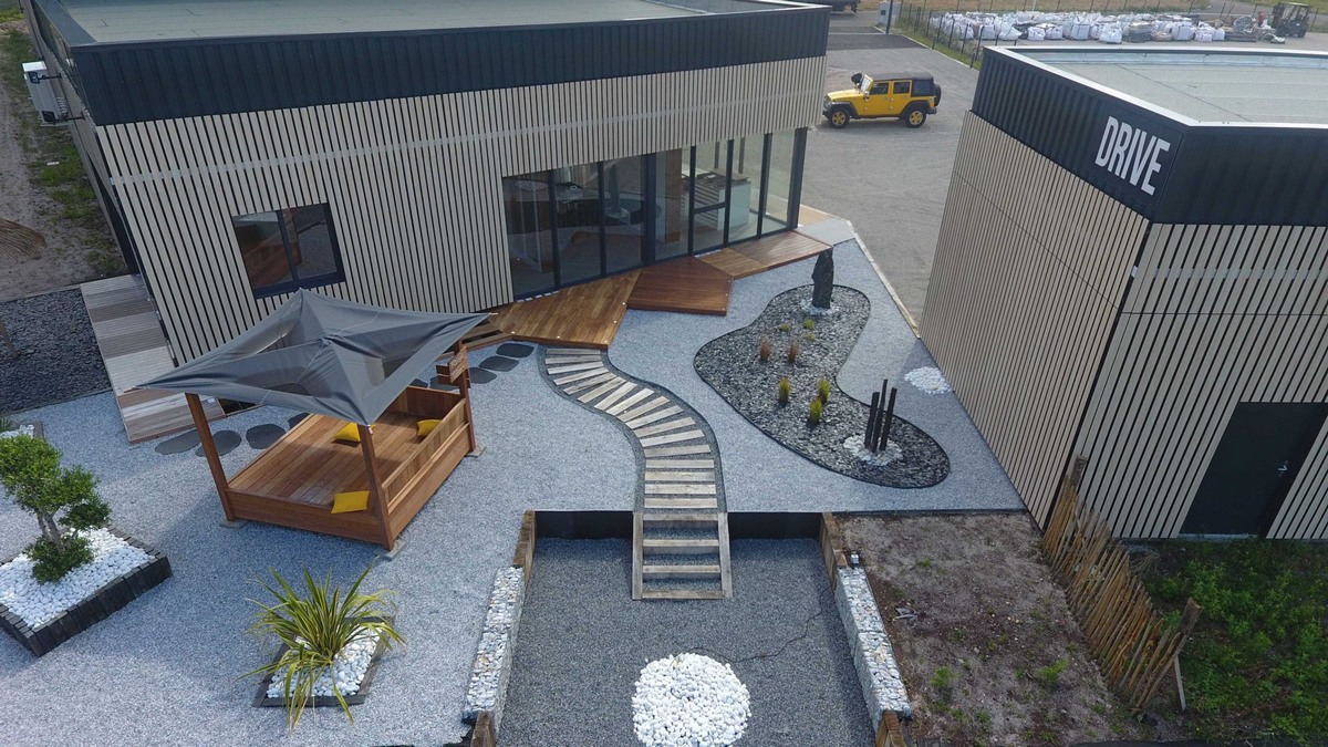 DECKiBOIS spécialiste des lames de terrasse en bois de qualité dans la région Aquitaine et toute la France