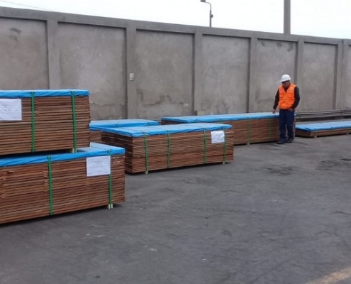 les containers de cumaru de eurodek préparation mise en containers